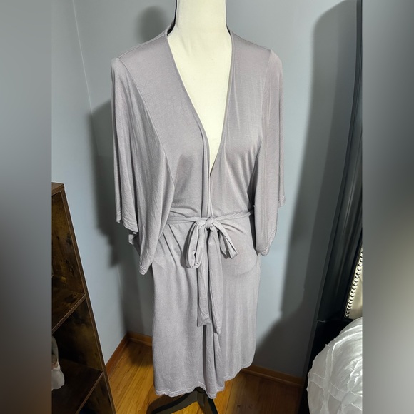 Barefoot Dreams Other - Barefoot Dreams Luxe Knit Jersey Robe
